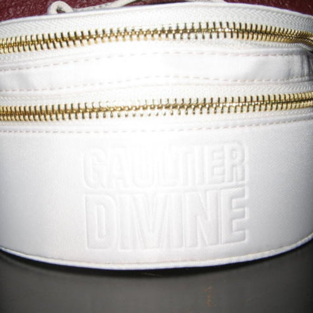 Jean Paul Gaultier "Divine" Off white Make Up bag w/2 compartments&Mirror